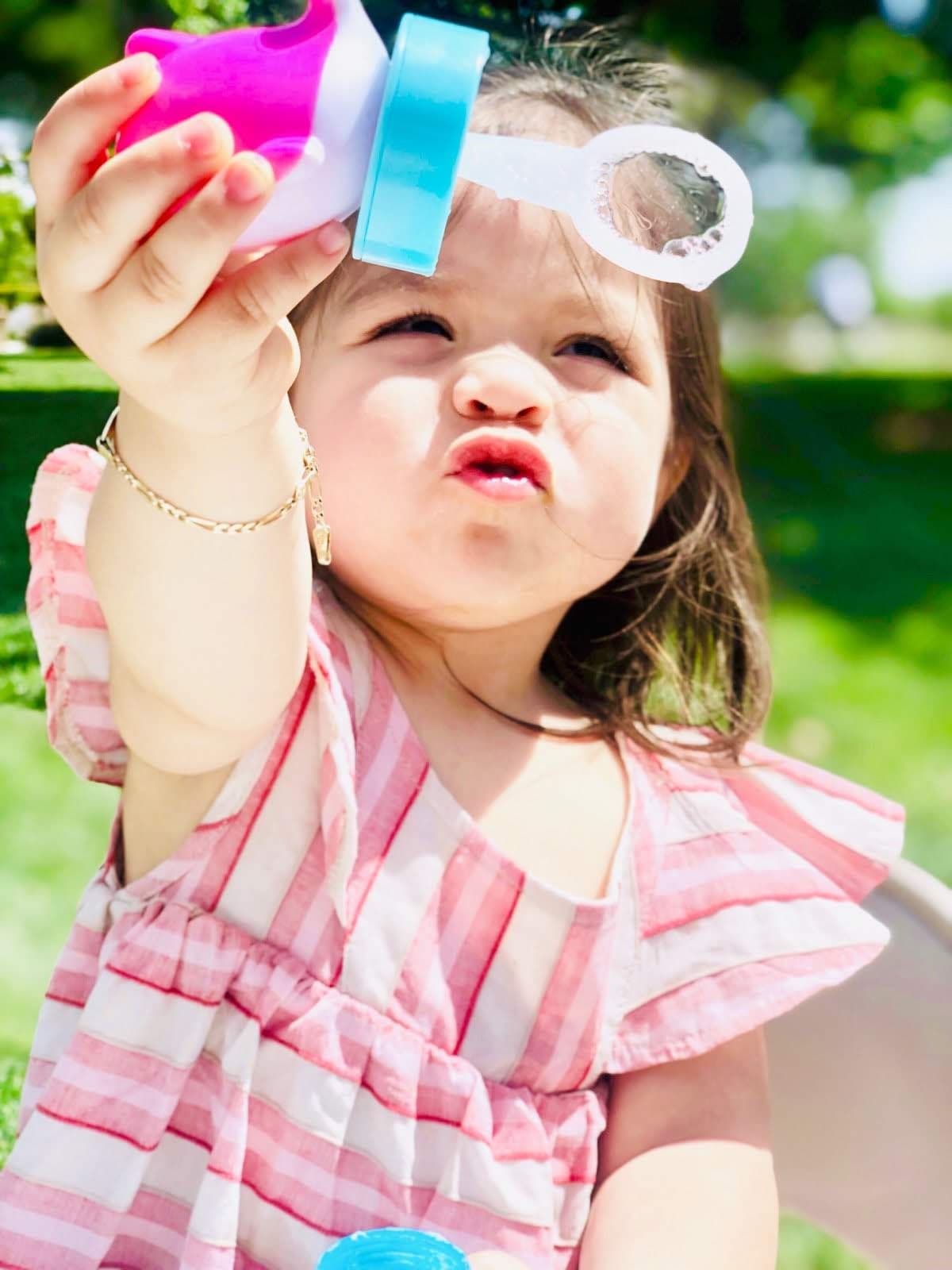Blowing bubbles, the photo